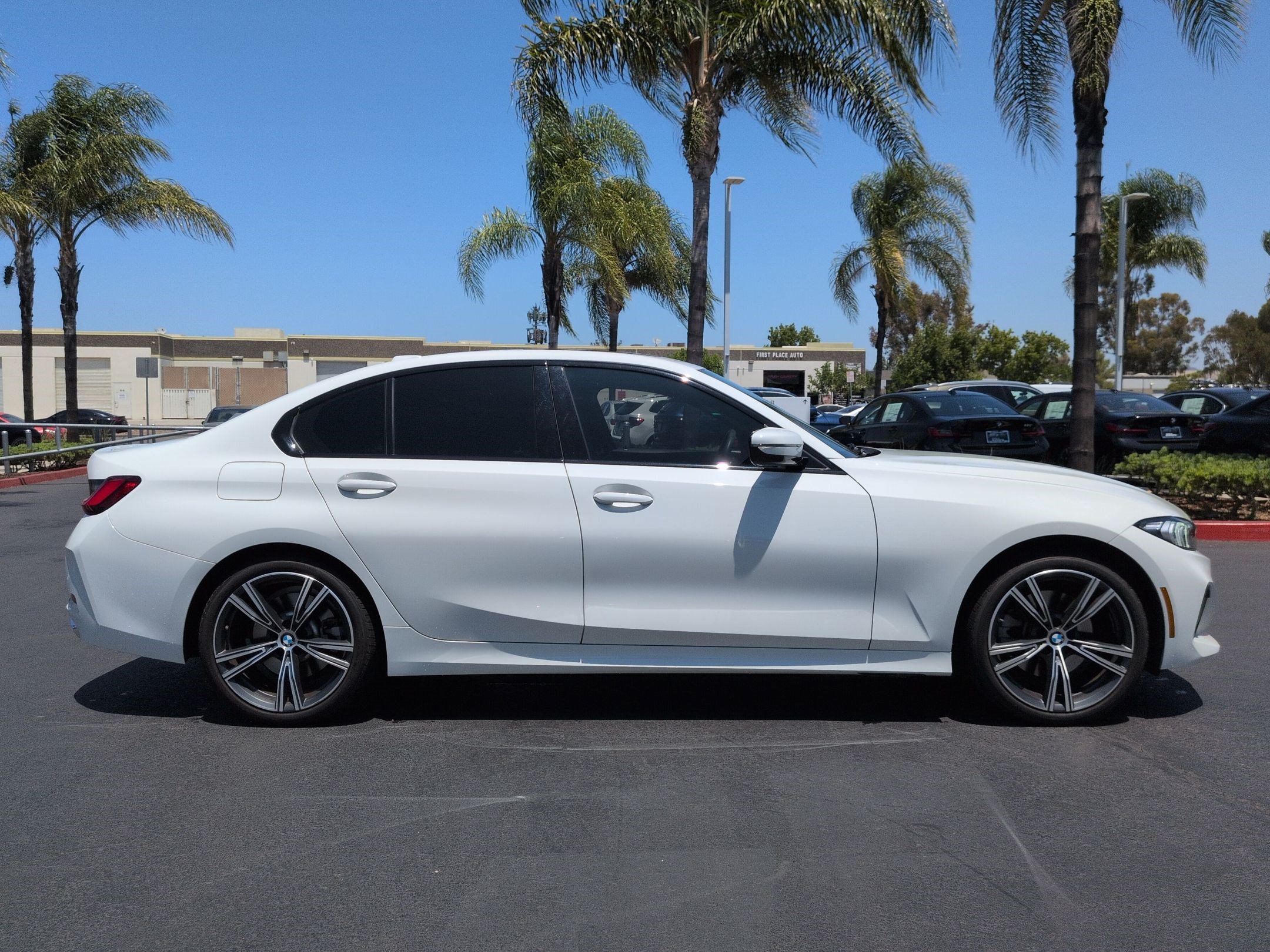 Certified 2023 BMW 330i Sedan w/ Premium Package RWD image 11
