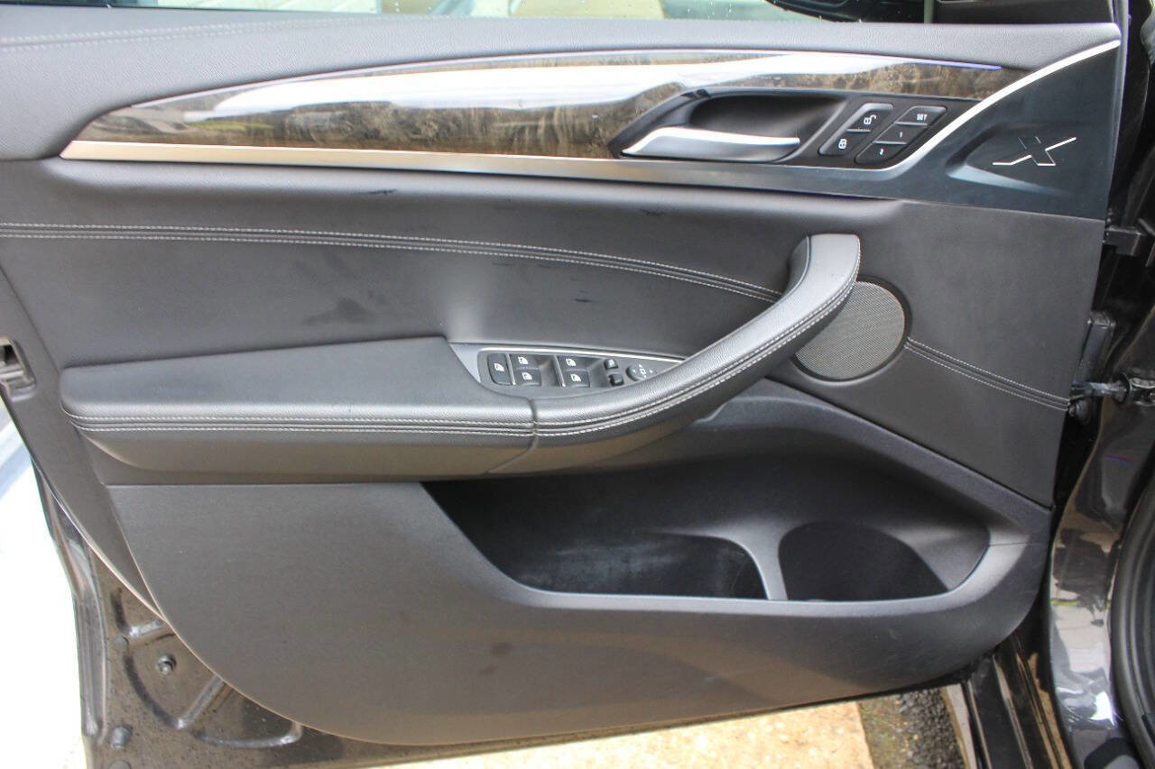 Used 2018 BMW X3 M40i image 12