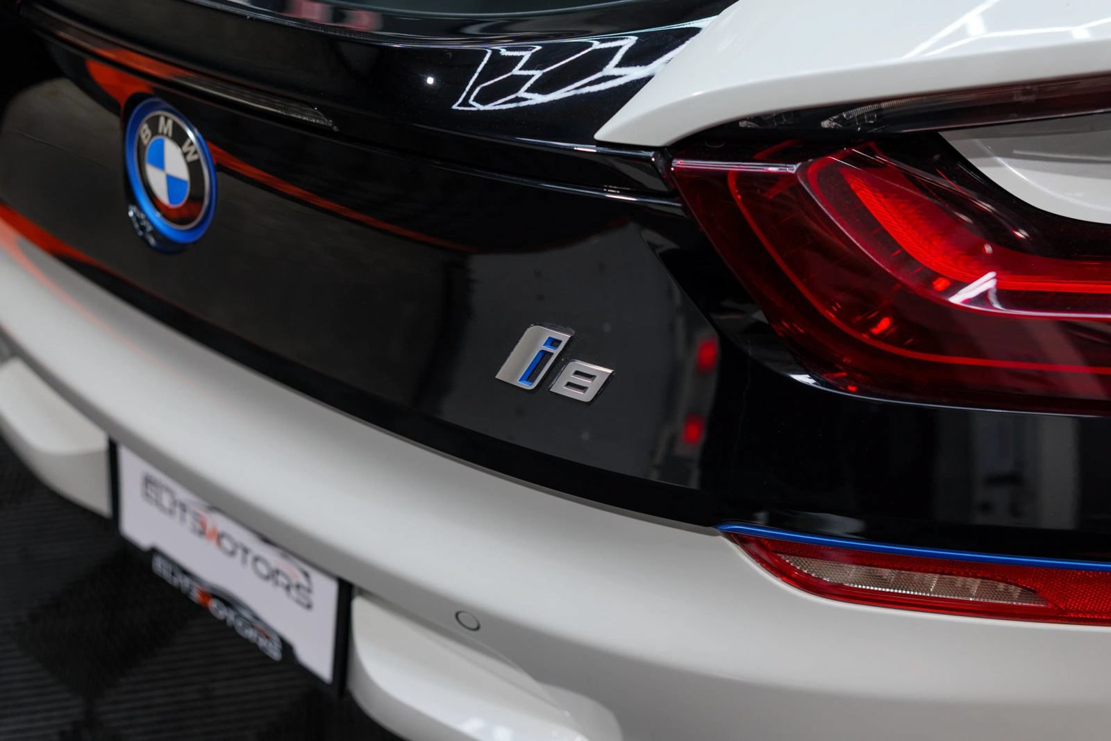 Used 2015 BMW i8 AWD/4WD image 26