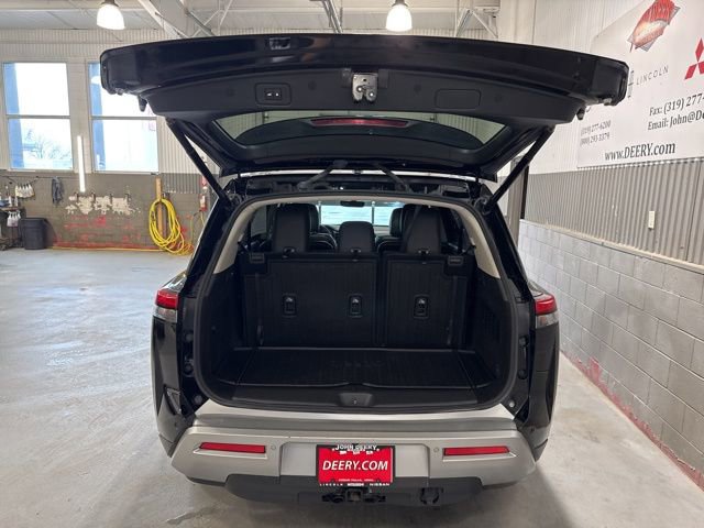 Certified 2024 Nissan Pathfinder SL w/ SL Premium Package AWD/4WD image 14
