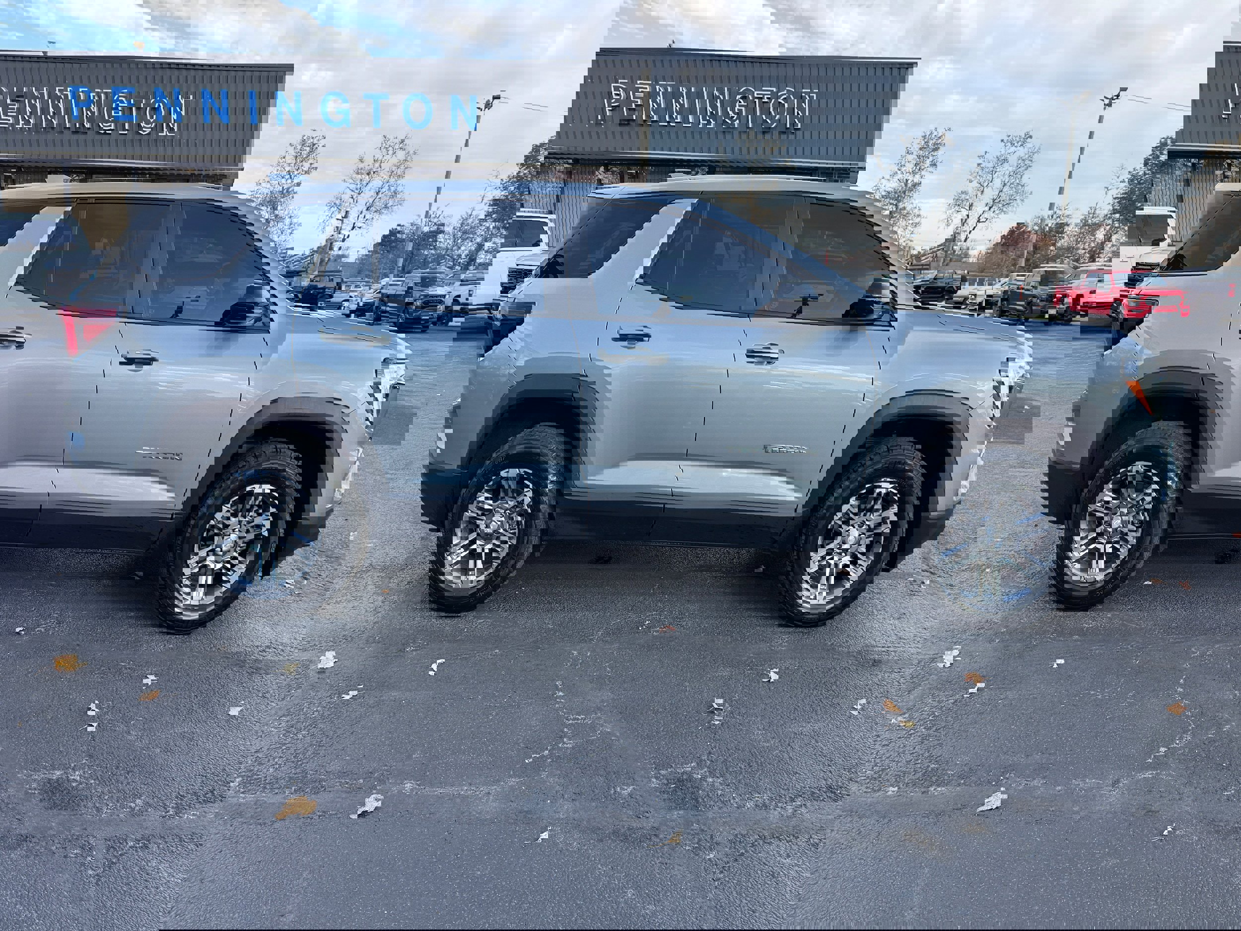 Used 2026 GMC Terrain Elevation image 8