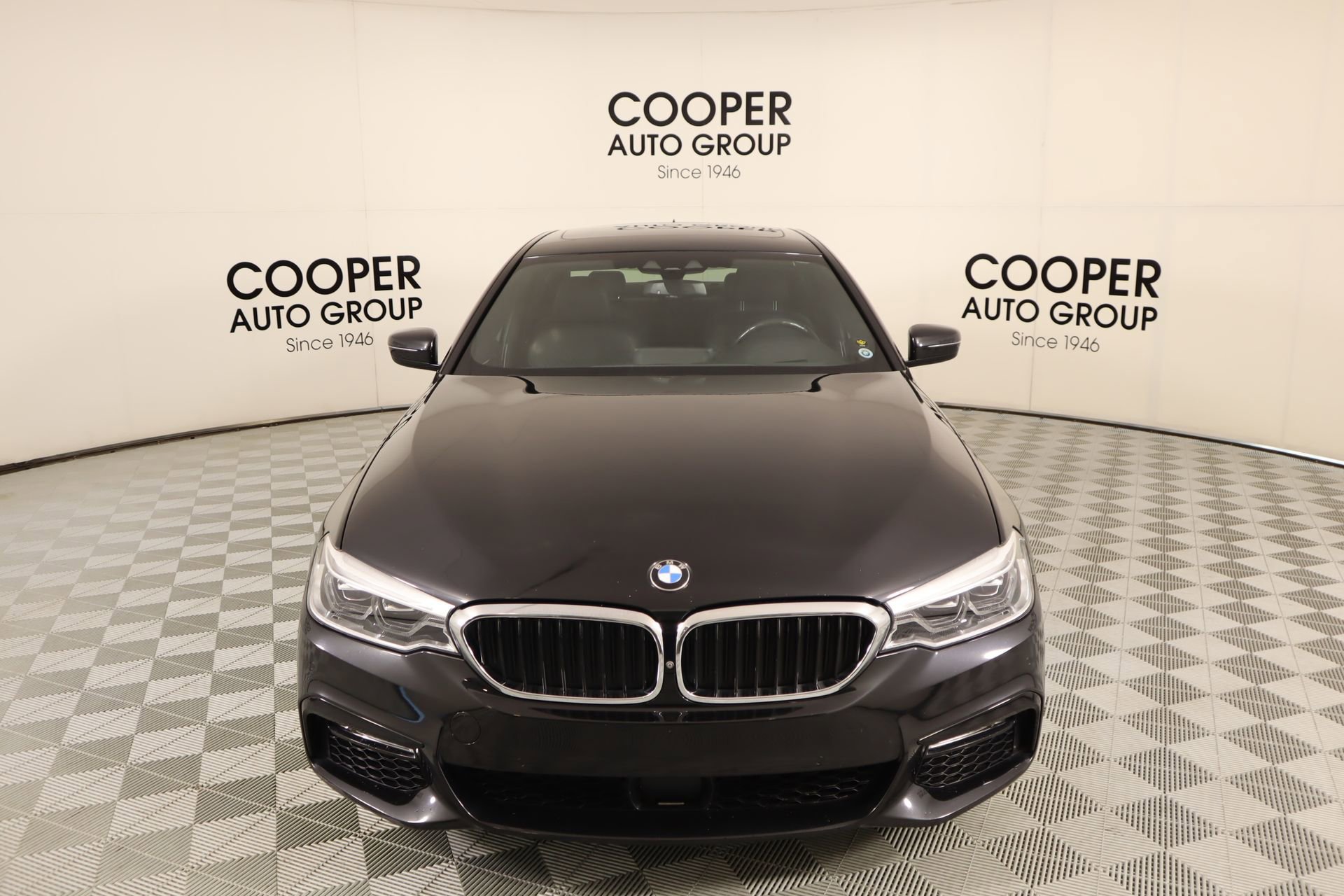 Used 2017 BMW 540i xDrive image 10