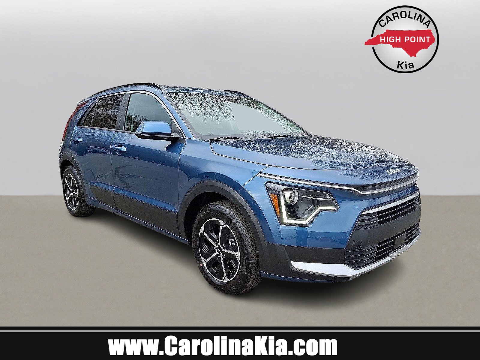 New 2025 Kia Niro EX