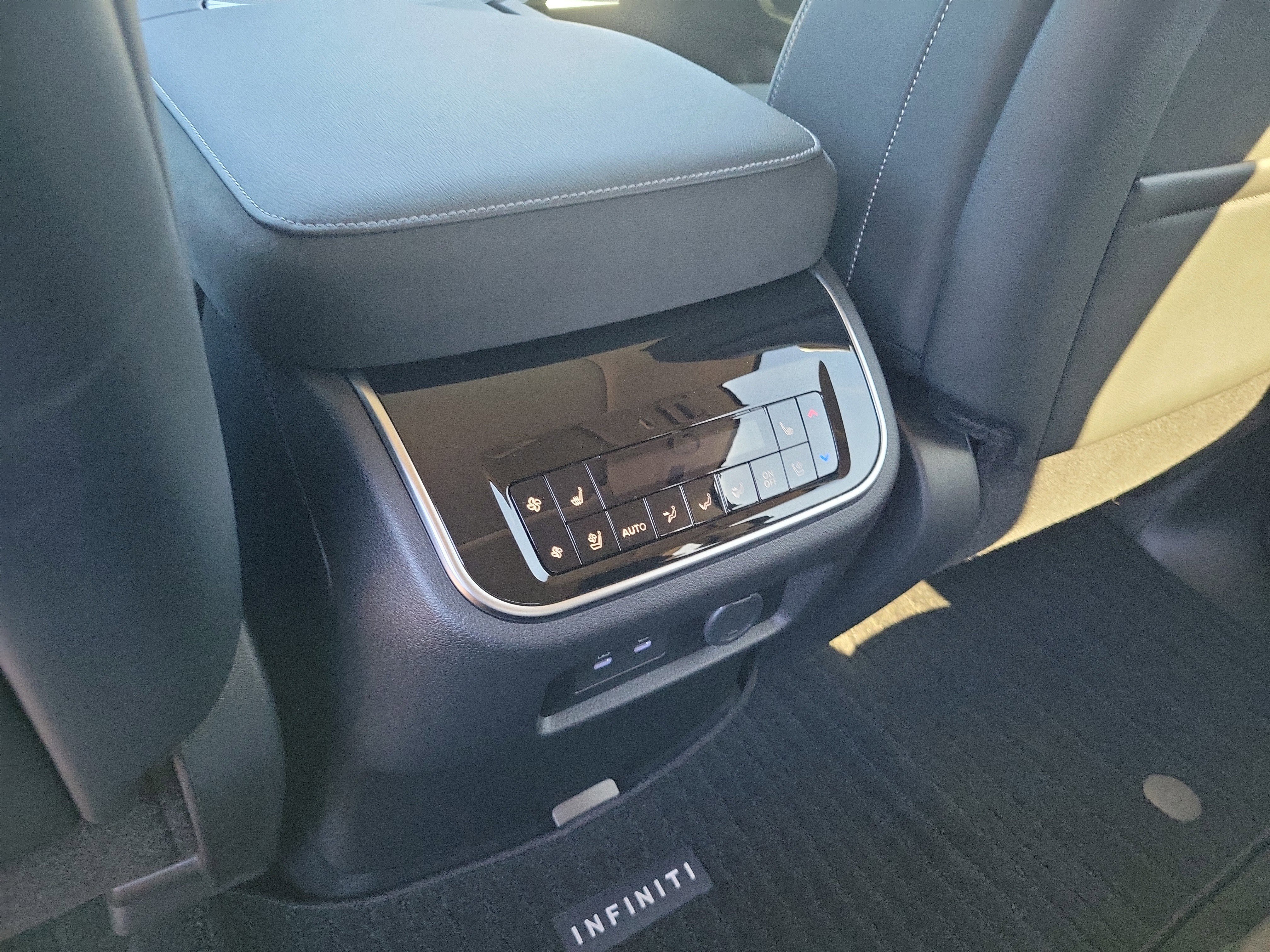 New 2026 INFINITI QX80 Luxe w/ Exterior Package image 11