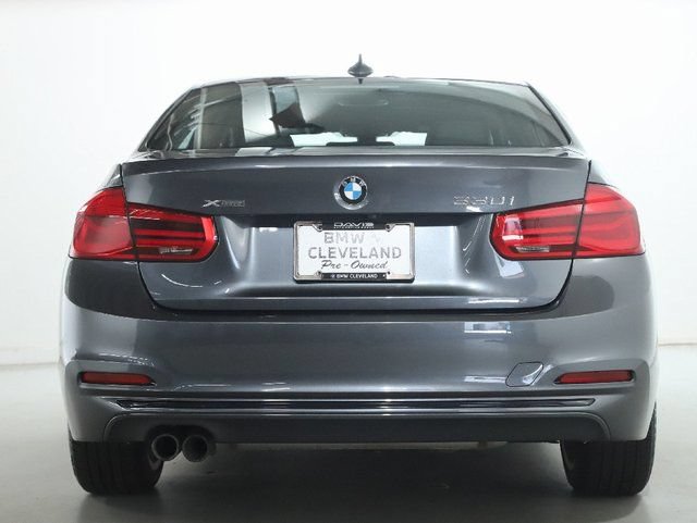 Used 2018 BMW 330i xDrive Sedan w/ Premium Package AWD/4WD image 47