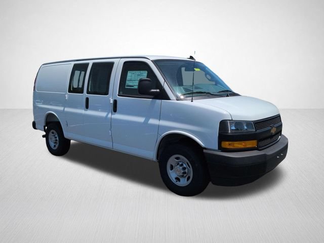 New 2025 Chevrolet Express 2500 RWD image 4