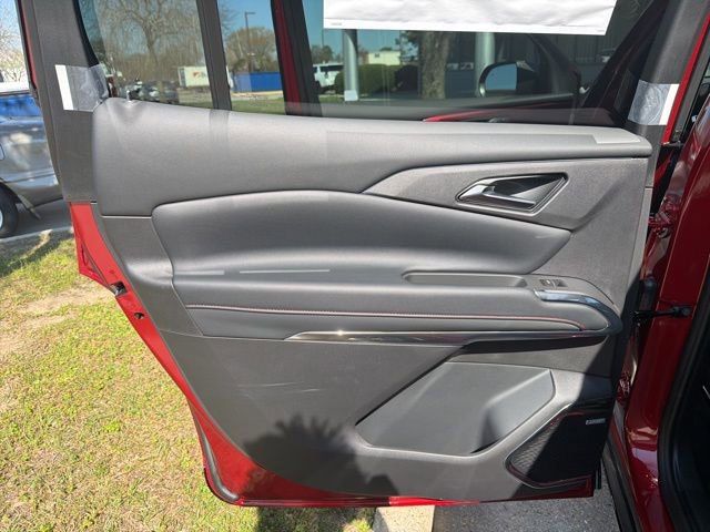 New 2026 Chevrolet Traverse RS w/ LPO, Floor Liner Package AWD/4WD image 26