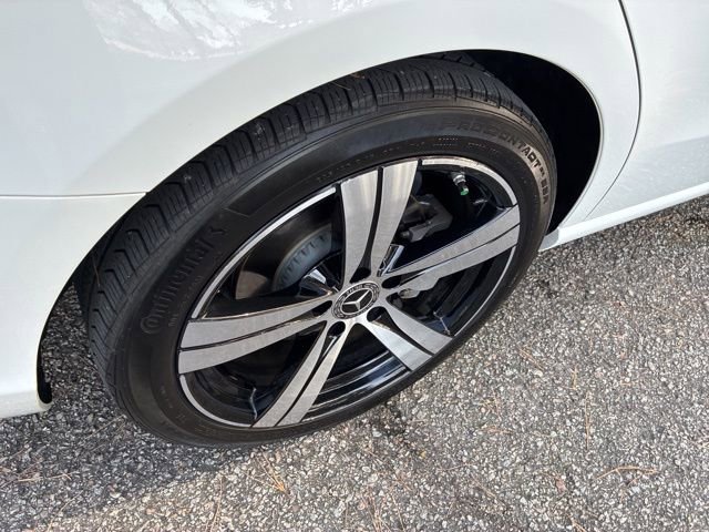Used 2023 Mercedes-Benz C 300 Sedan image 15