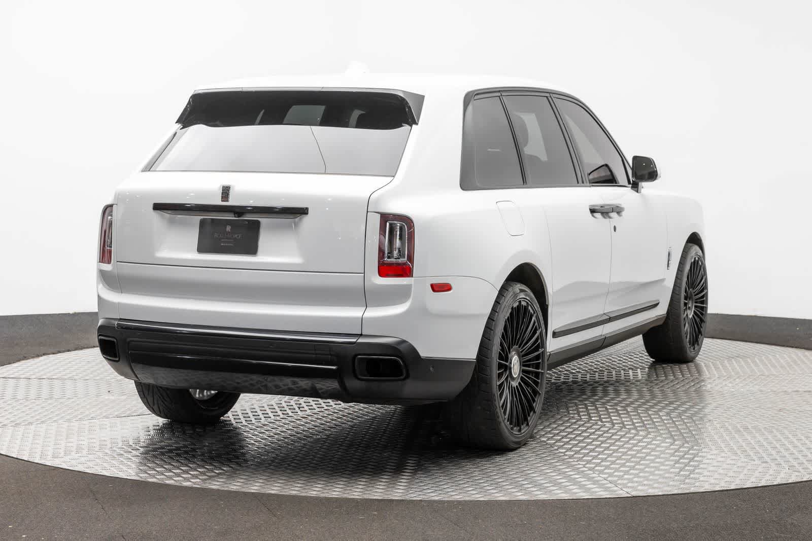 Used 2020 Rolls-Royce Cullinan AWD/4WD image 24
