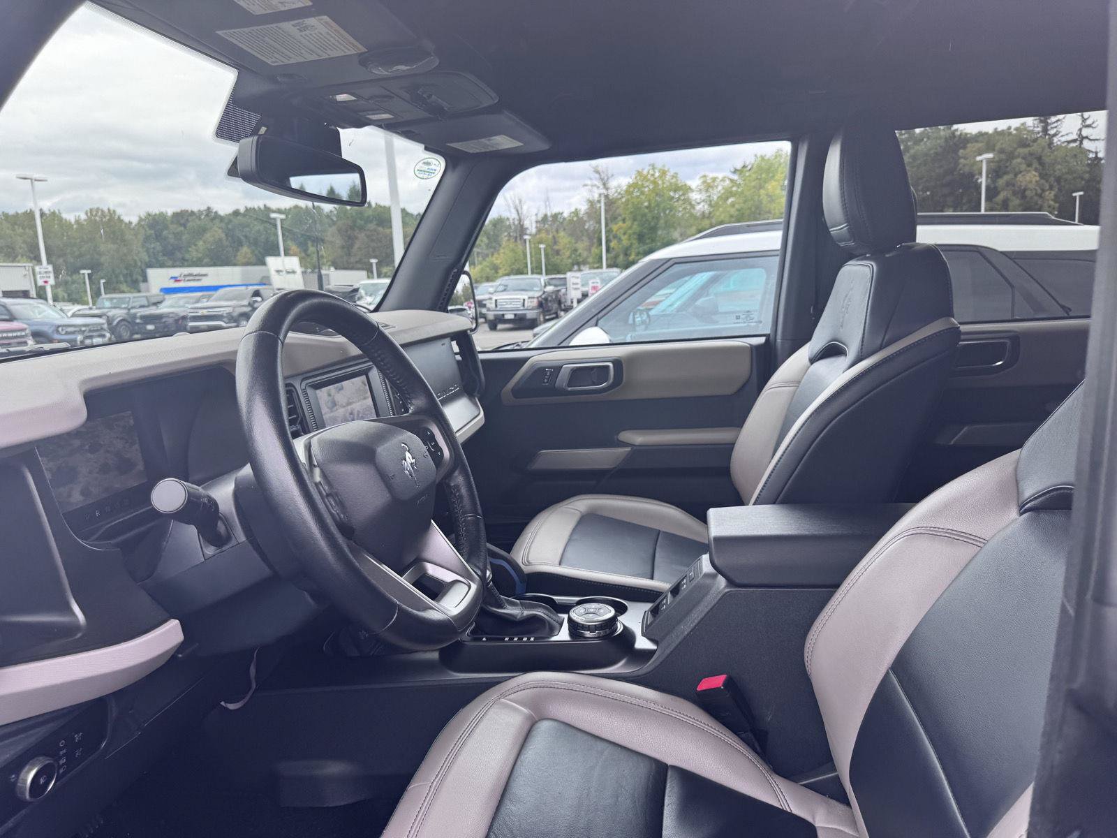 Used 2023 Ford Bronco Wildtrak AWD/4WD image 9