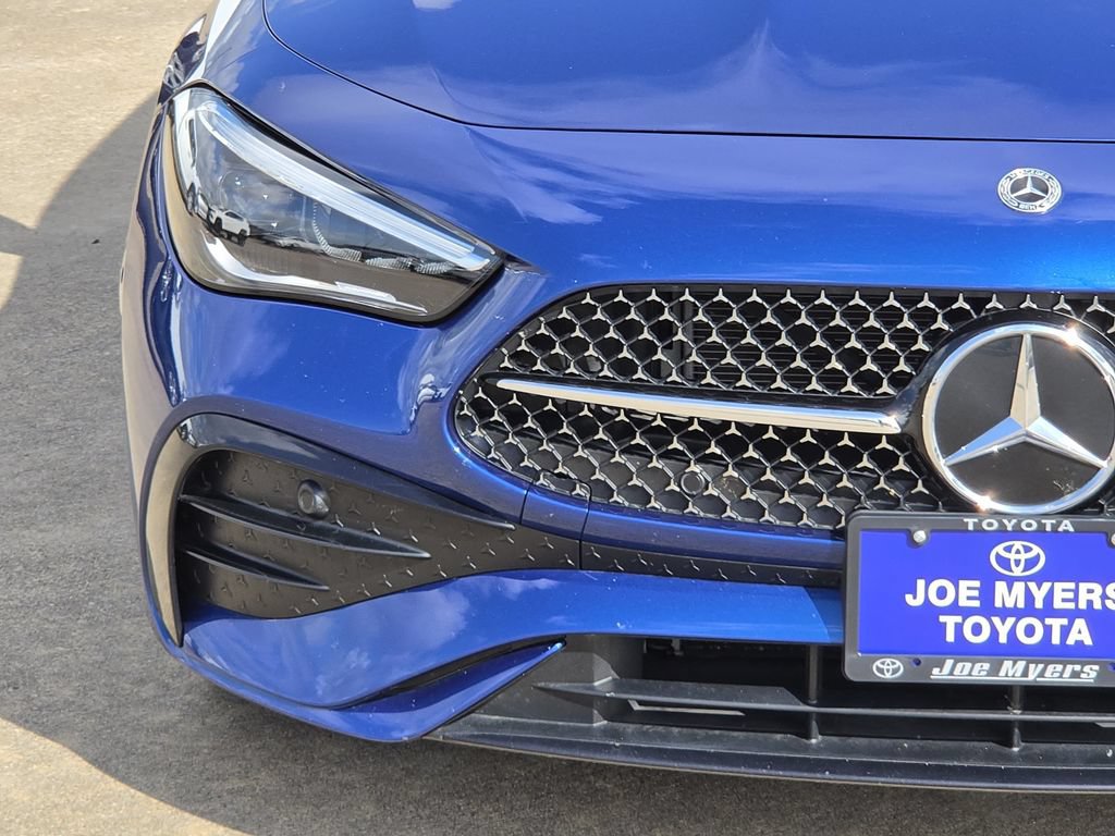 Used 2025 Mercedes-Benz CLE 300 4MATIC Coupe image 5