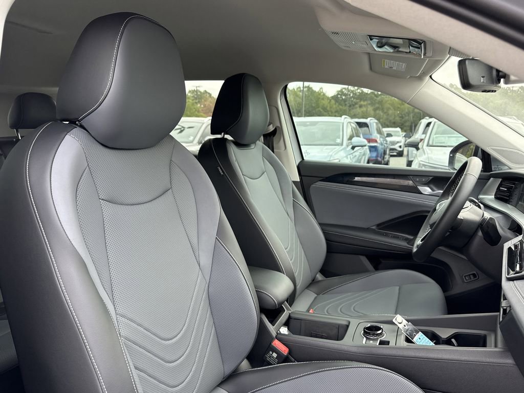 New 2025 Volkswagen Tiguan SE image 20