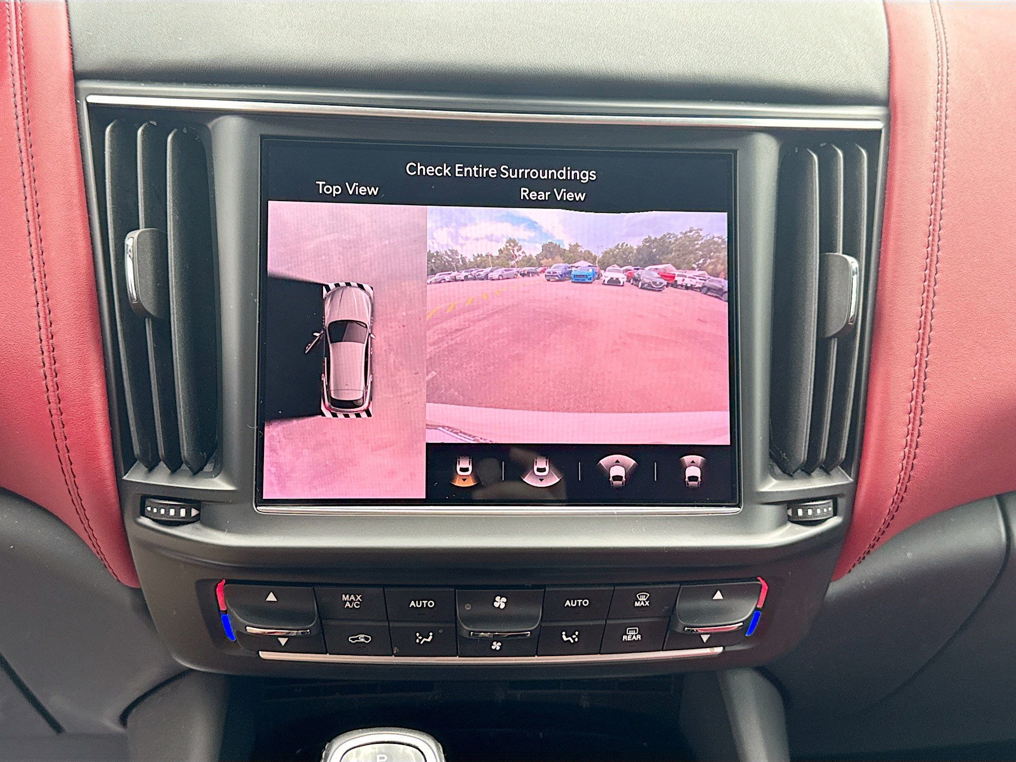 Used 2022 Maserati Levante GT AWD/4WD image 32