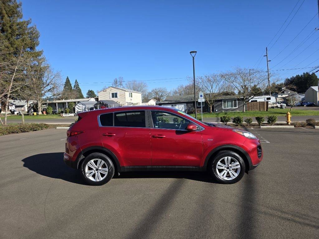 Used 2018 Kia Sportage LX AWD/4WD image 4