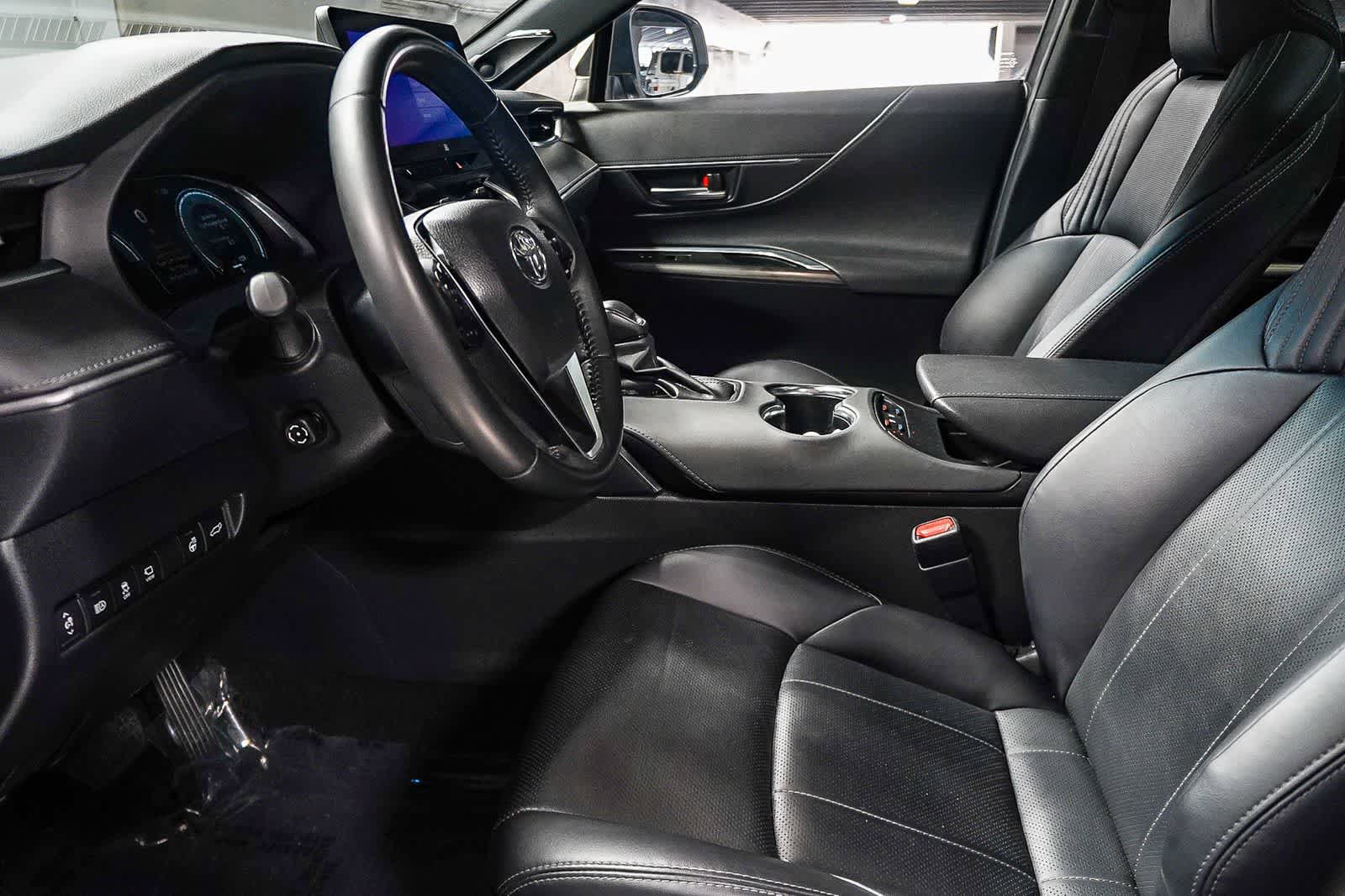 Certified 2024 Toyota Venza Limited AWD/4WD image 21