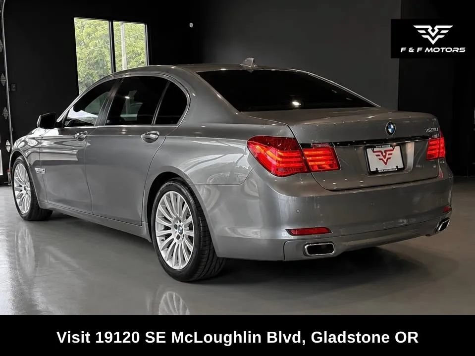 Used 2010 BMW 750Li xDrive AWD/4WD image 4