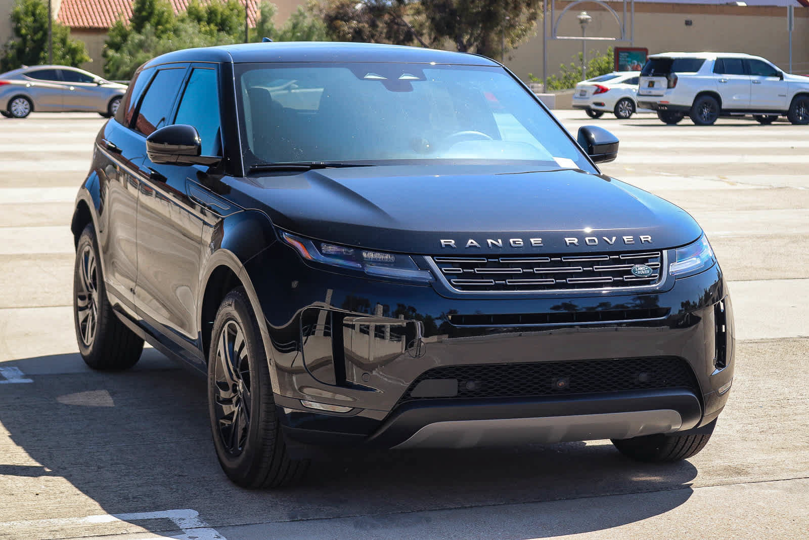 New 2026 Land Rover Range Rover Evoque S AWD/4WD image 2