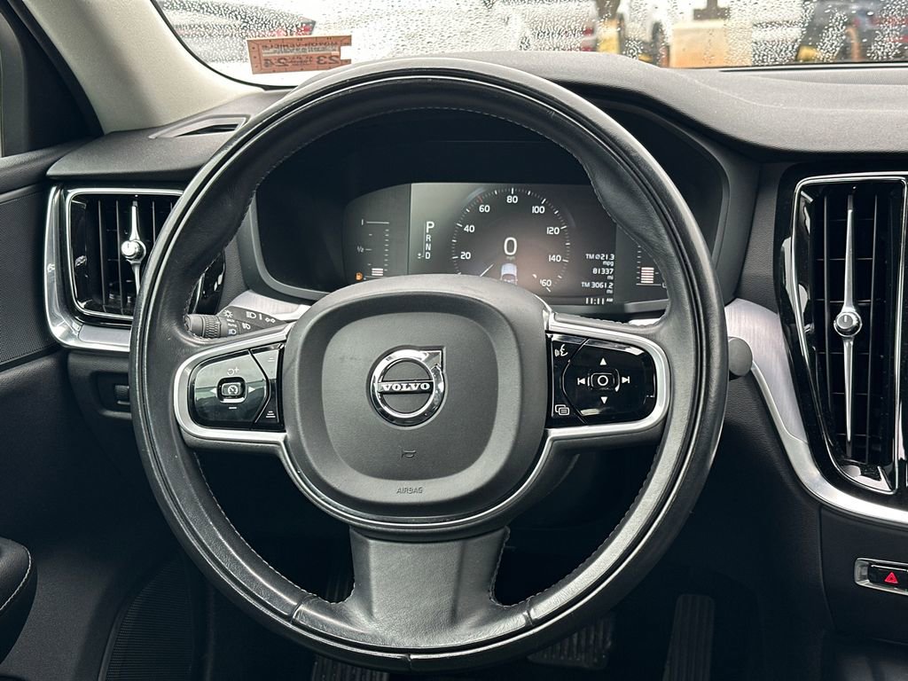 Used 2019 Volvo S60 T6 Momentum w/ Premium Package image 23