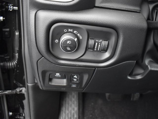 New 2026 RAM 1500 Big Horn AWD/4WD image 17