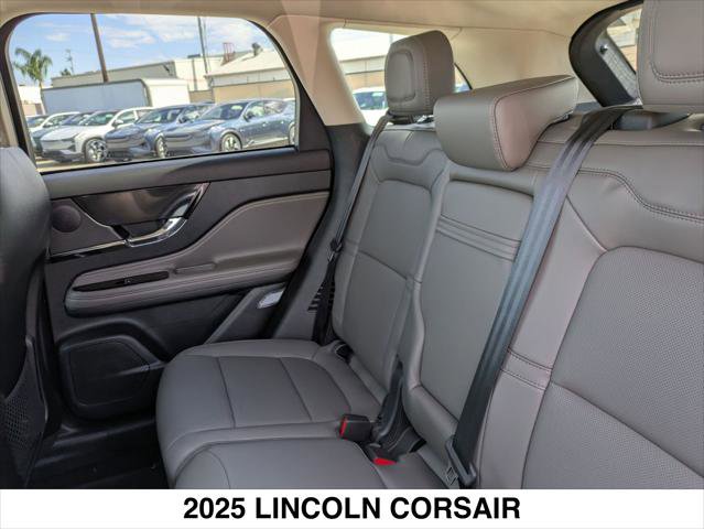 New 2025 Lincoln Corsair Premiere w/ Equipment Group 101A image 13