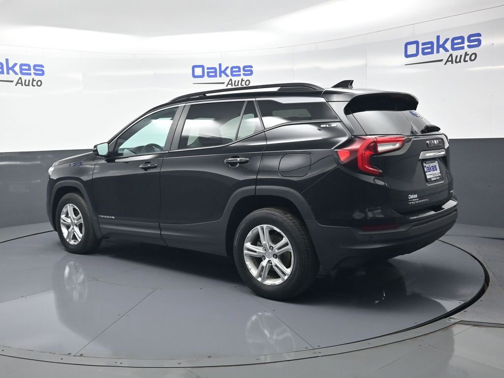 Used 2023 GMC Terrain SLE w/ Driver Convenience Package AWD/4WD image 6