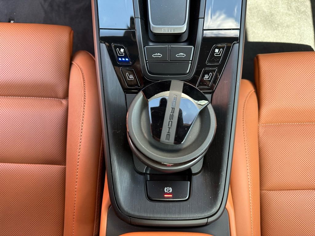 Certified 2026 Porsche 911 Targa 4 GTS image 28