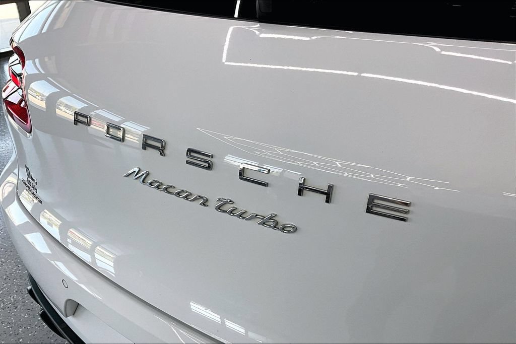 Used 2015 Porsche Macan Turbo AWD/4WD image 24