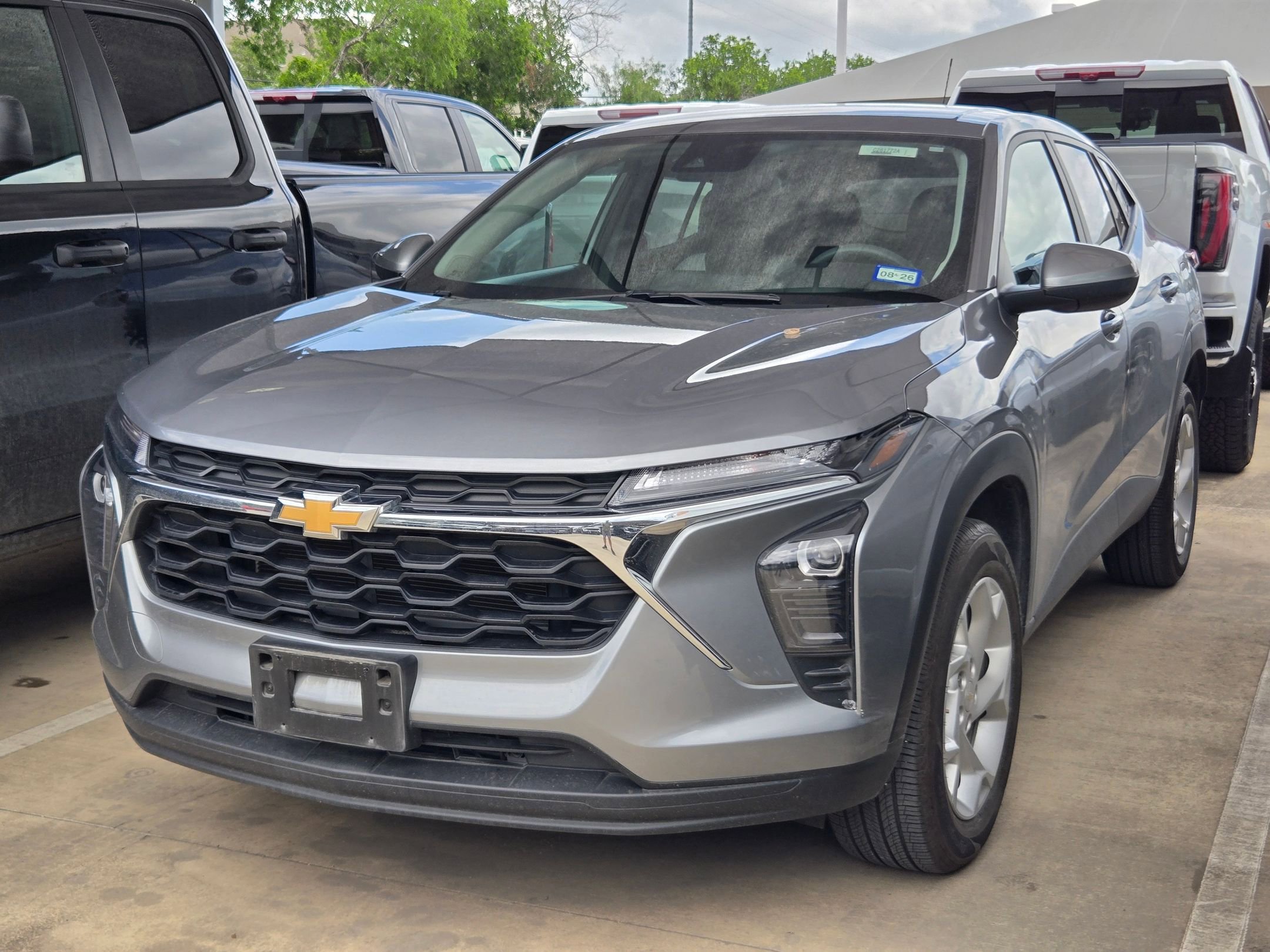 Certified 2025 Chevrolet Trax LS w/ LS Convenience Package FWD image 3