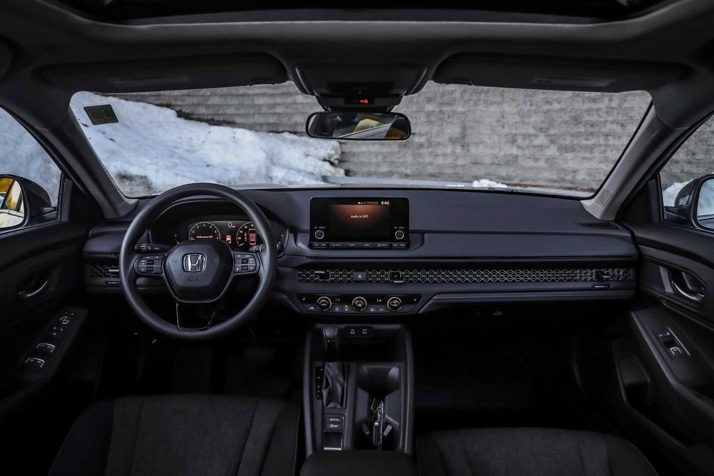 Used 2024 Honda Accord EX image 25