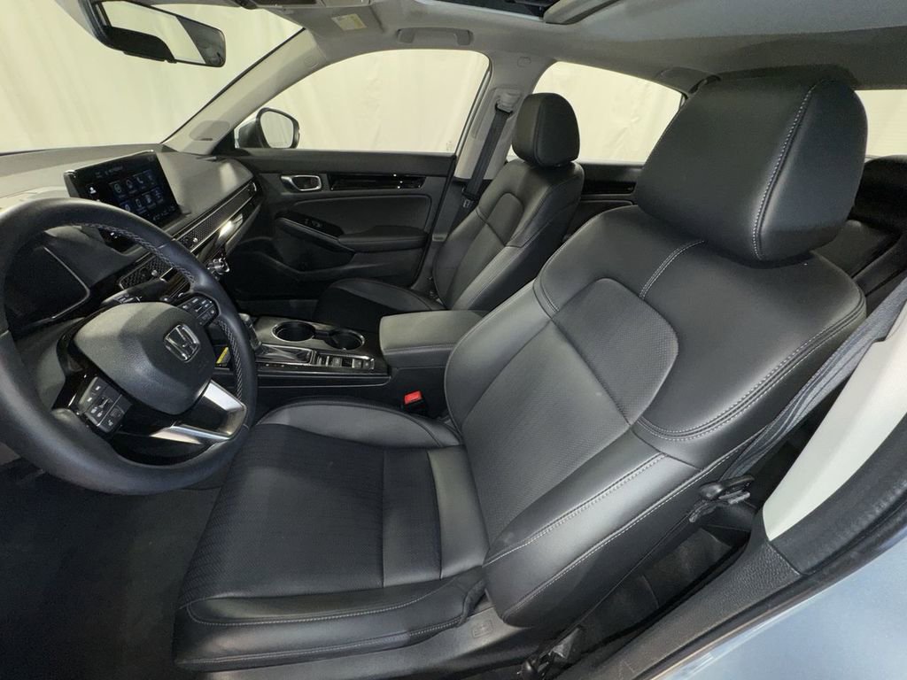 Used 2023 Honda Civic Touring image 17