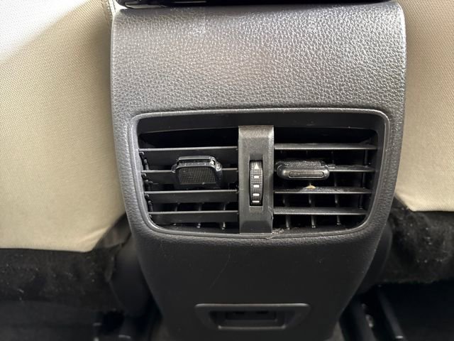 Used 2024 Toyota Corolla Cross LE image 28