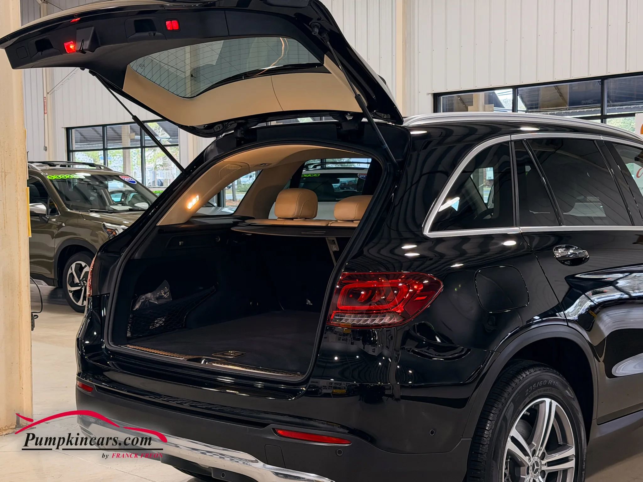 Used 2022 Mercedes-Benz GLC 300 4MATIC w/ Multimedia Package Lite image 12