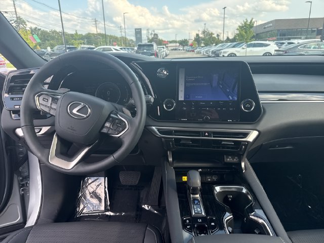 Used 2023 Lexus RX 350h w/ Accessory Package (2T) AWD/4WD image 15