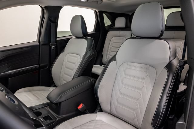 Used 2024 Ford Escape Platinum w/ Premium Technology Package AWD/4WD image 12