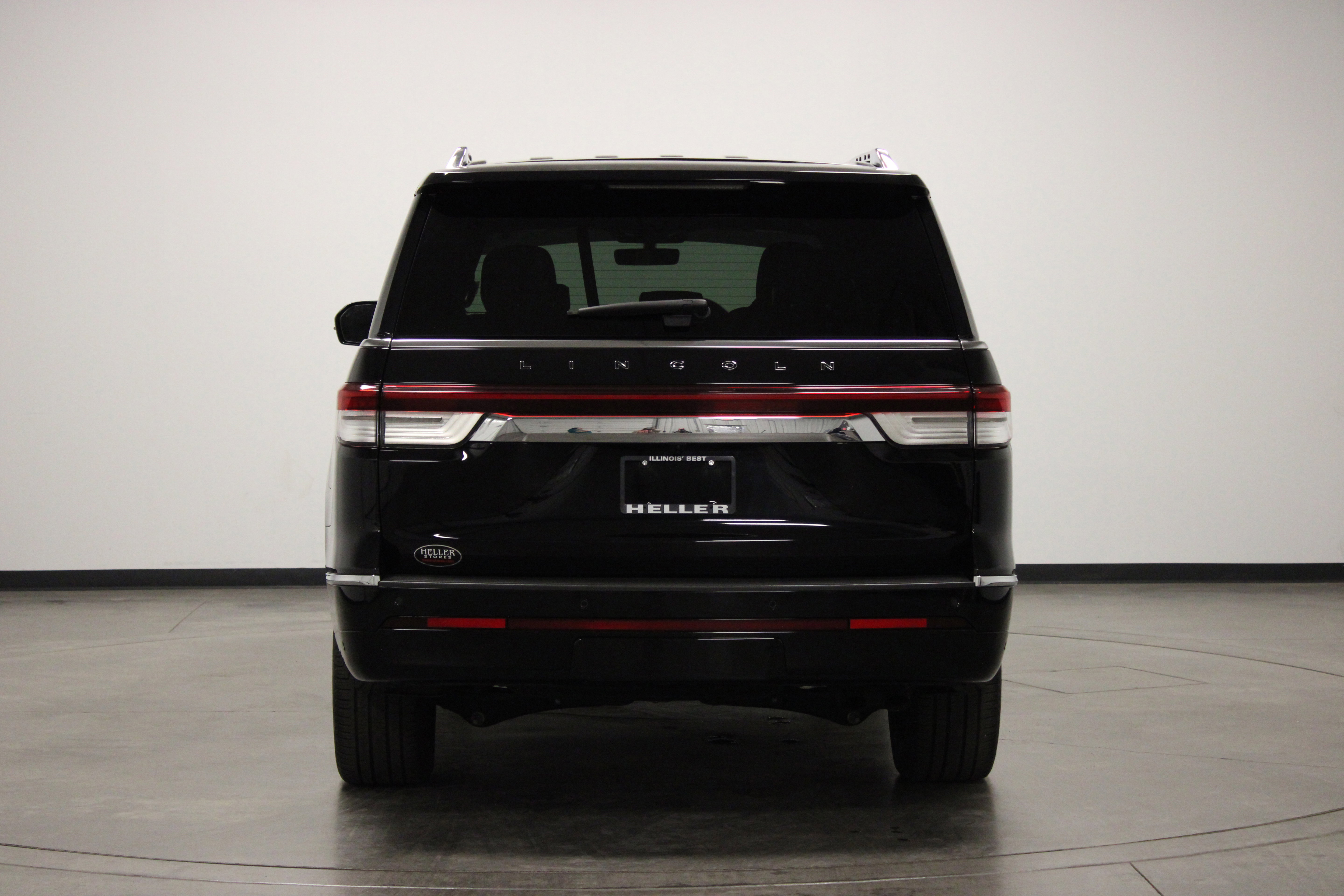 Used 2023 Lincoln Navigator Black Label AWD/4WD image 7