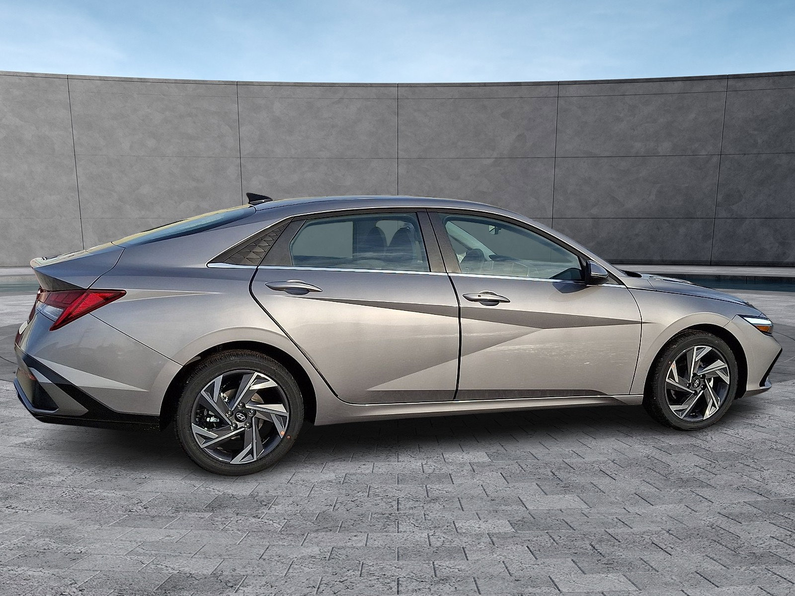 New 2026 Hyundai Elantra Limited image 8