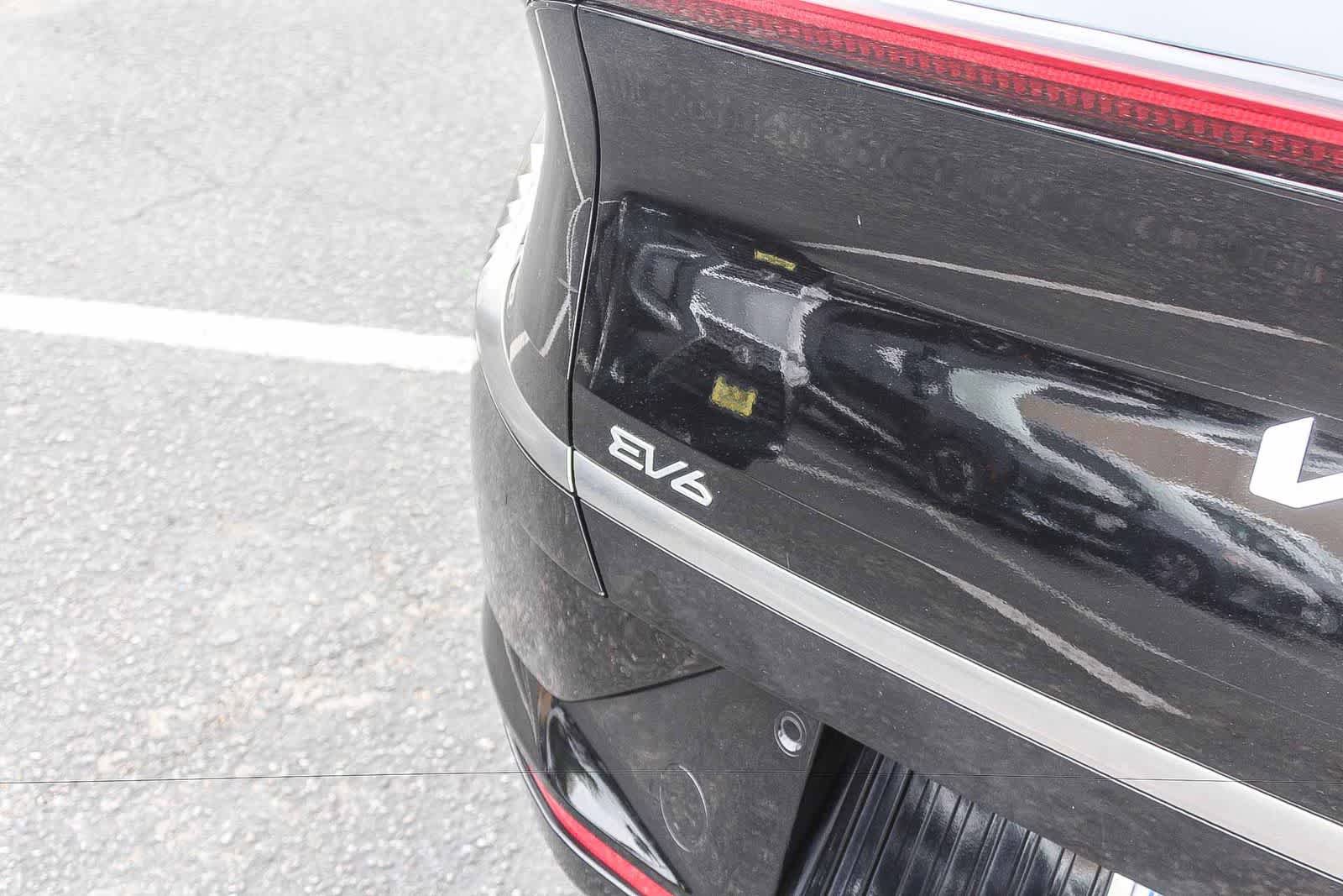 Used 2024 Kia EV6 Wind w/ Wind Technology Package RWD image 9