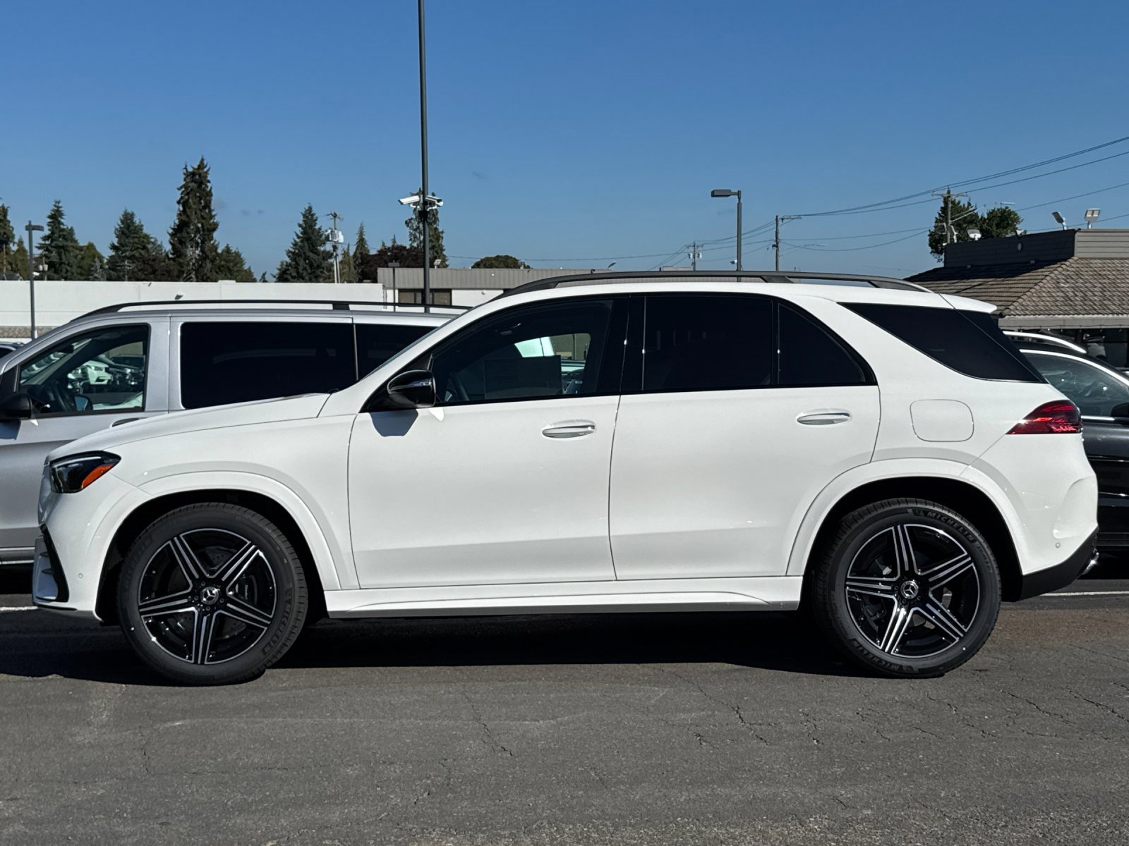 New 2026 Mercedes-Benz GLE 450e 4MATIC image 7