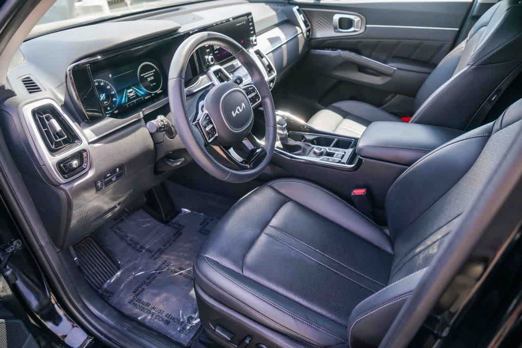 Certified 2023 Kia Sorento SX AWD/4WD image 16