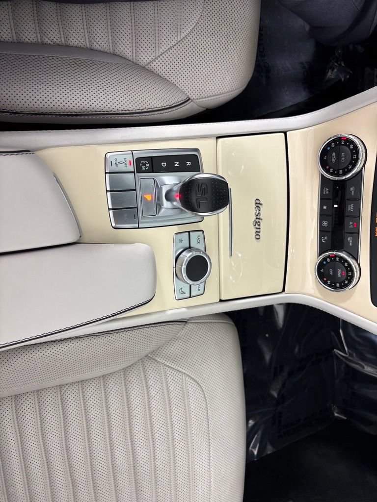 Used 2014 Mercedes-Benz SL 550 image 27