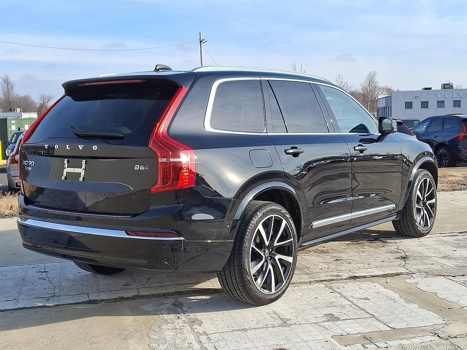 Certified 2024 Volvo XC90 B6 Plus image 6