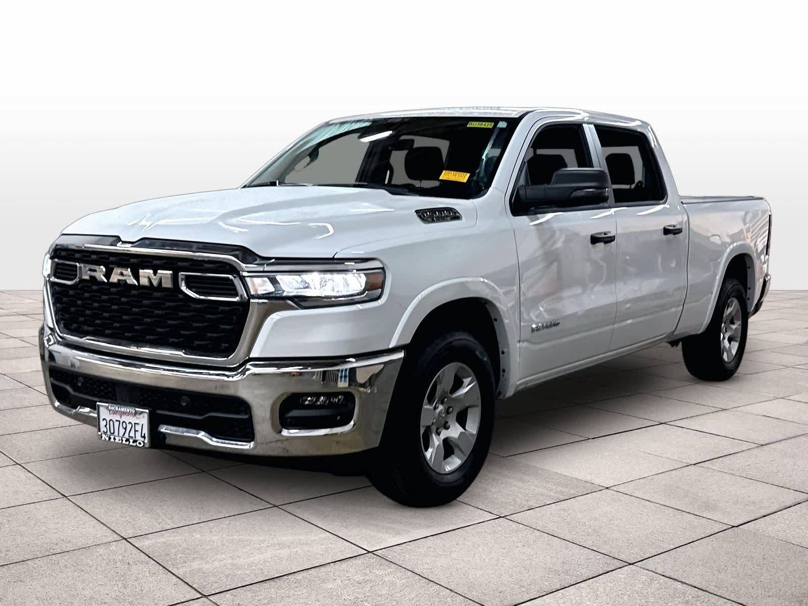 Used 2025 RAM 1500 Big Horn AWD/4WD image 1