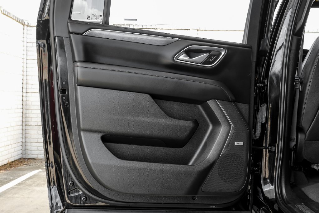 Used 2023 Chevrolet Suburban RST w/ Luxury Package RWD image 49