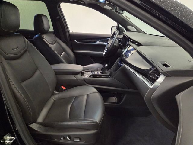 Used 2023 Cadillac XT6 Premium Luxury image 15