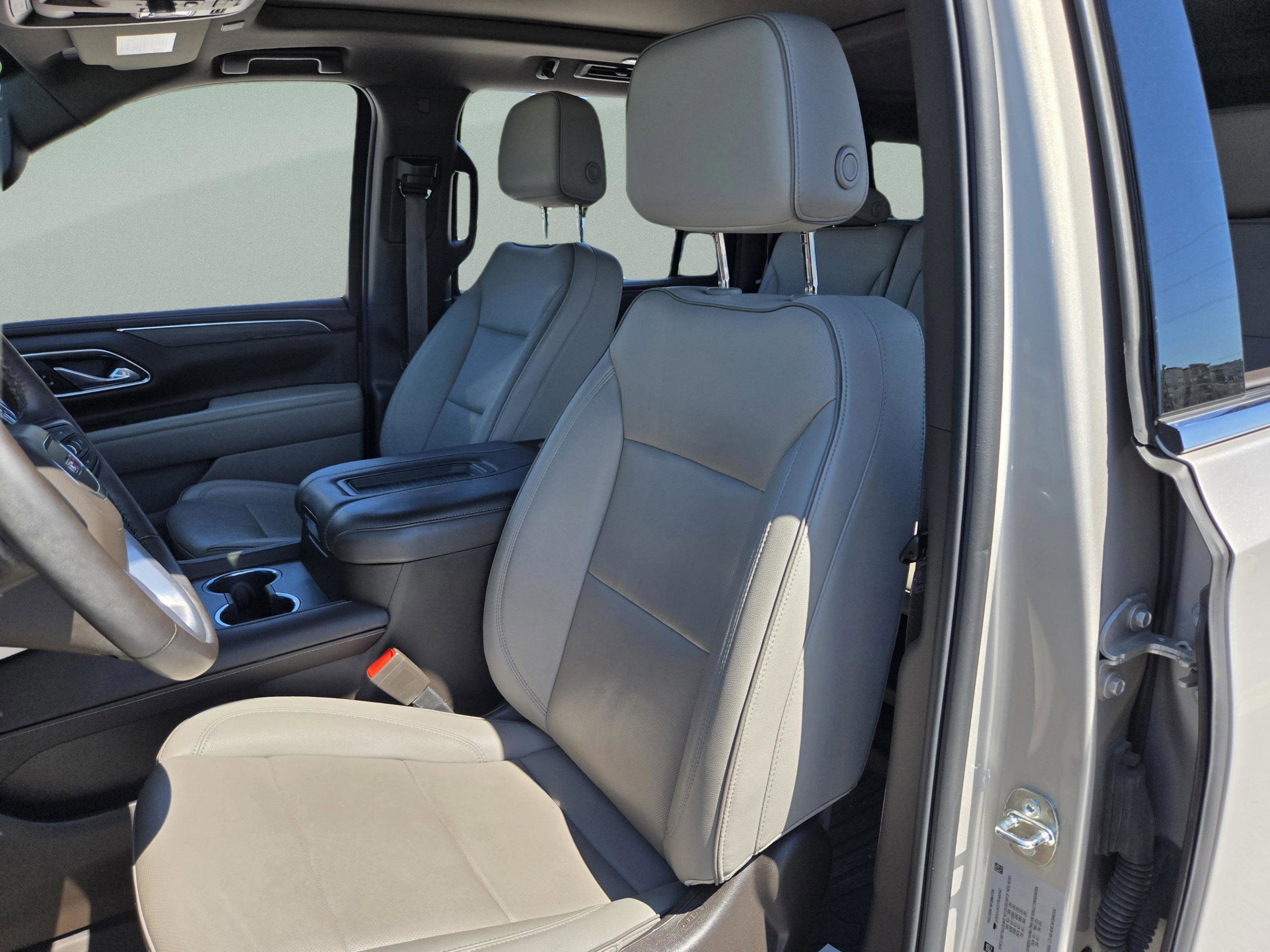Used 2023 GMC Yukon XL SLT w/ SLT Luxury Package RWD image 20