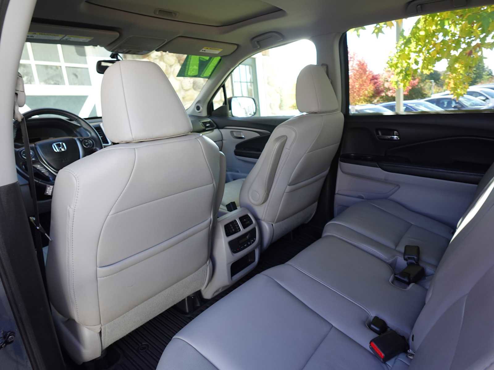 Certified 2017 Honda Pilot EX-L image 28