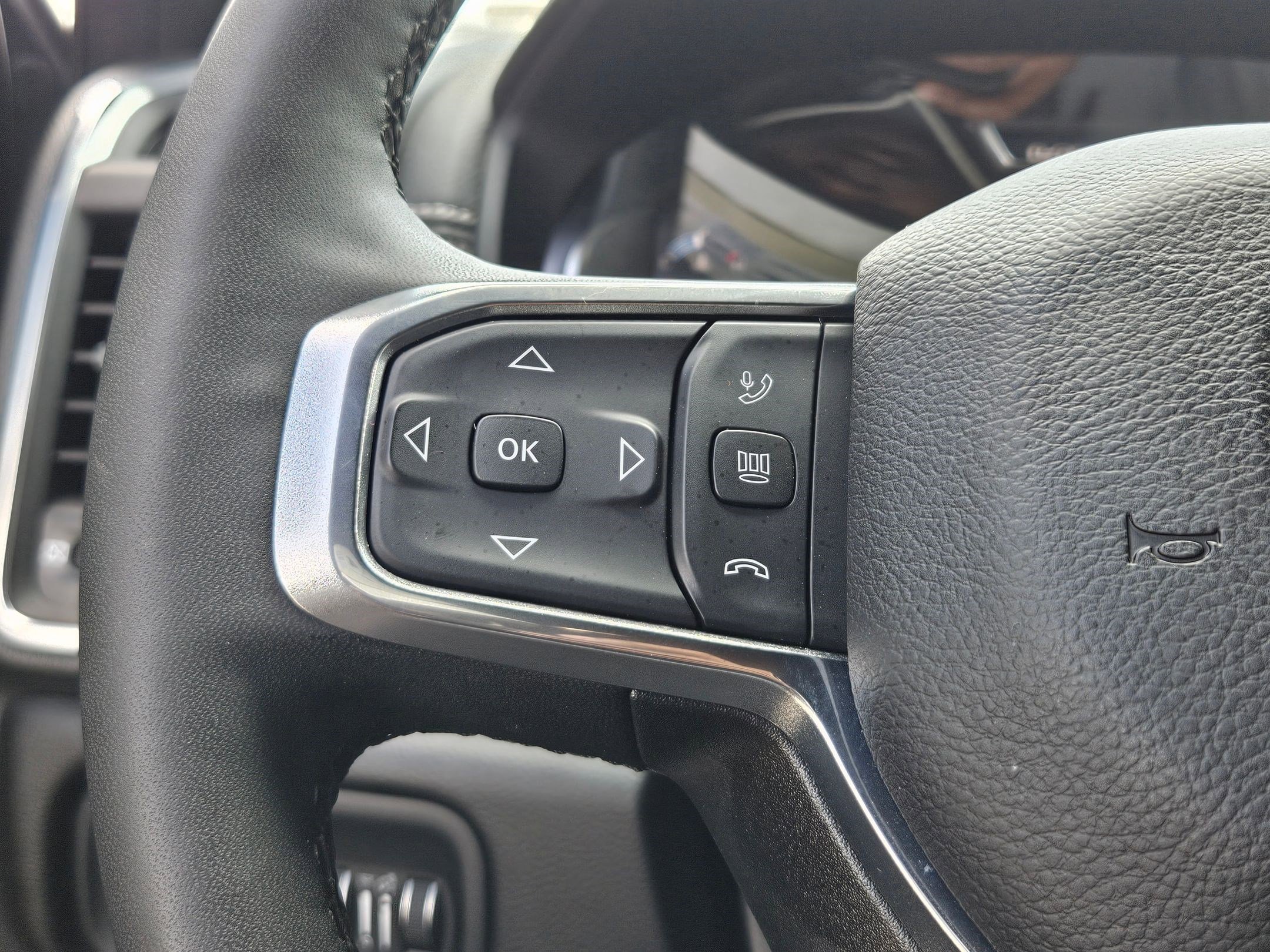 Used 2025 RAM 2500 Laramie image 18