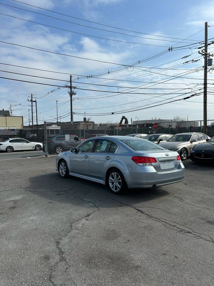 Used 2013 Subaru Legacy 2.5i Premium w/ All-Weather Pkg image 7