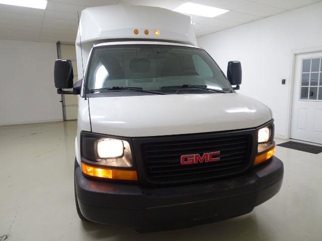 Used 2014 GMC Savana 3500 image 9