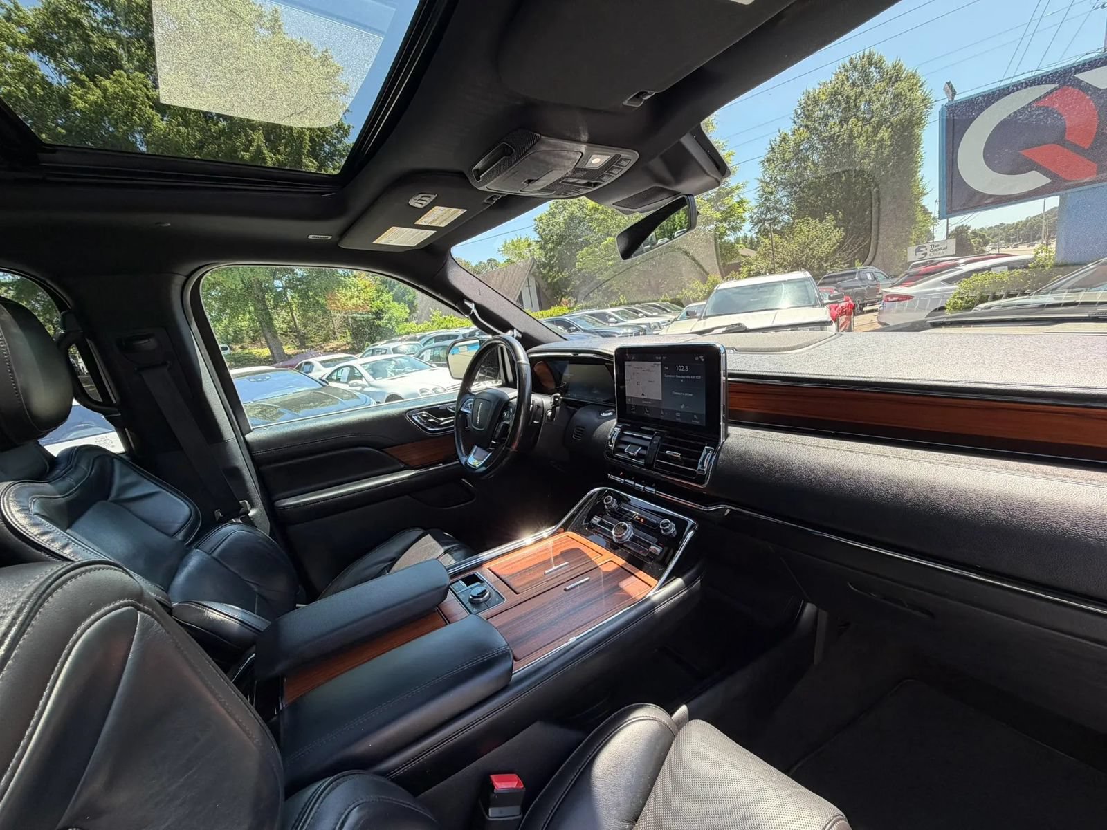 Used 2018 Lincoln Navigator Reserve w/ Technology Package AWD/4WD image 41